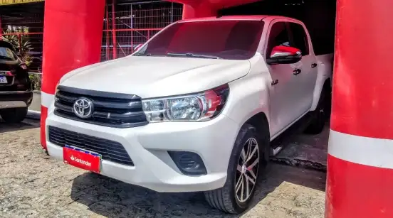 TOYOTA-HILUX-2018