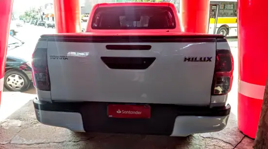 TOYOTA-HILUX-2018