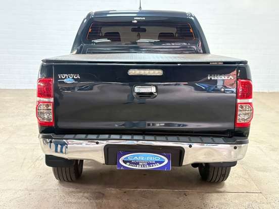 TOYOTA-HILUX-2.7 SR 4X2 CD 16V FLEX 4P AUTOMÁTICO TOYOTA-HILUX-2014