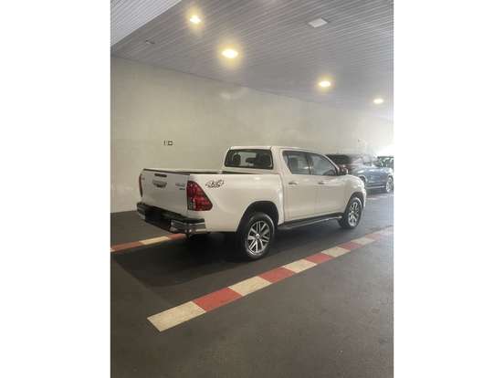TOYOTA-HILUX-2019