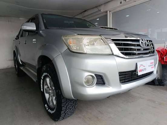 TOYOTA-HILUX-2.7 SRV 4X4 CD 16V FLEX 4P AUTOMÁTICO TOYOTA-HILUX-2015