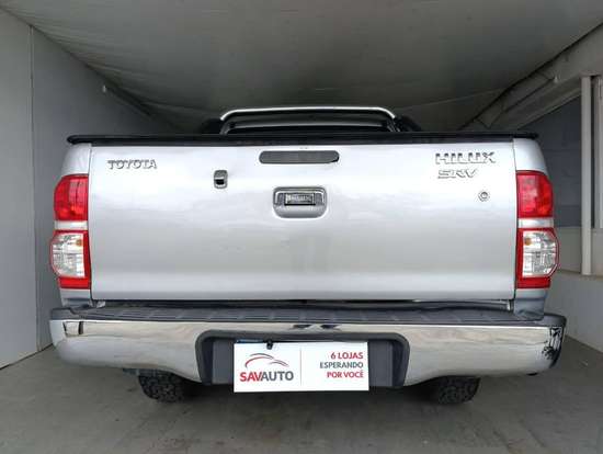 TOYOTA-HILUX-2015