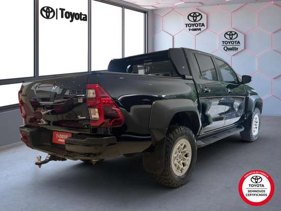 TOYOTA-HILUX-2.8 D-4D TURBO DIESEL CD GR-S 4X4 AUTOMÁTICO TOYOTA-HILUX-2024