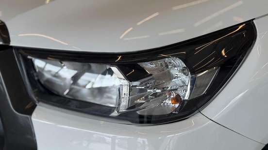 TOYOTA-HILUX-2021