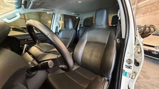 TOYOTA-HILUX-2.8 D-4D TURBO DIESEL CD POWER PACK 4X4 MANUAL TOYOTA-HILUX-2021