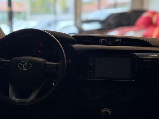 TOYOTA-HILUX-2.8 D-4D TURBO DIESEL CD POWER PACK 4X4 MANUAL TOYOTA-HILUX-2021