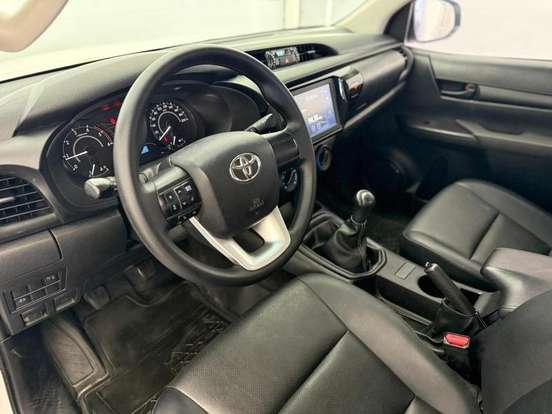 TOYOTA-HILUX-2.8 D-4D TURBO DIESEL CD POWER PACK 4X4 MANUAL TOYOTA-HILUX-2022