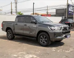 TOYOTA HILUX 2.8 D-4D TURBO DIESEL CD SR 4X4 AUTOMÁTICO TOYOTA HILUX 2.8 D-4D TURBO DIESEL CD SR 4X4 AUTOMÁTICO