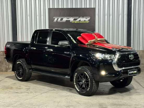 TOYOTA-HILUX-2021