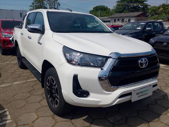 TOYOTA HILUX 2.8 D-4D TURBO DIESEL CD SRV 4X4 AUTOMÁTICO