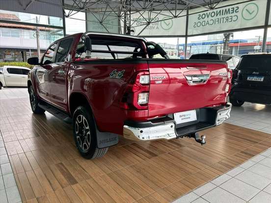 TOYOTA-HILUX-2022