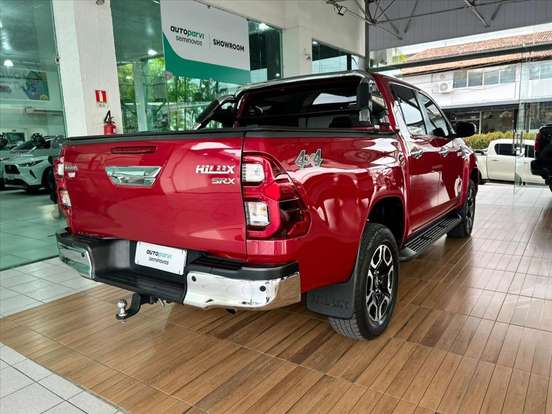 TOYOTA-HILUX-2022
