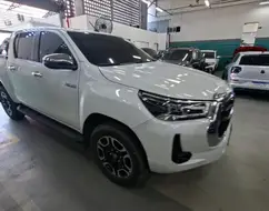 TOYOTA HILUX 2.8 D-4D TURBO DIESEL CD SRX 4X4 AUTOMÁTICO TOYOTA HILUX 2.8 D-4D TURBO DIESEL CD SRX 4X4 AUTOMÁTICO
