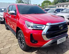 TOYOTA HILUX 2.8 D-4D TURBO DIESEL CD SRX 4X4 AUTOMÁTICO TOYOTA HILUX 2.8 D-4D TURBO DIESEL CD SRX 4X4 AUTOMÁTICO