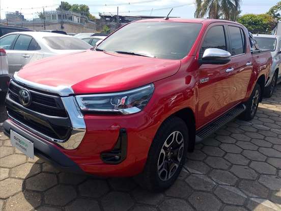 TOYOTA-HILUX-2.8 D-4D TURBO DIESEL CD SRX 4X4 AUTOMÁTICO TOYOTA-HILUX-2022