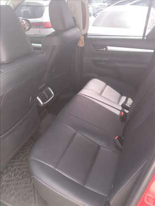 TOYOTA-HILUX-2022