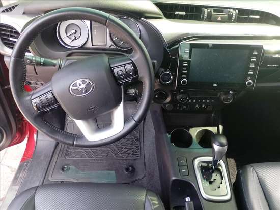 TOYOTA-HILUX-2.8 D-4D TURBO DIESEL CD SRX 4X4 AUTOMÁTICO TOYOTA-HILUX-2022