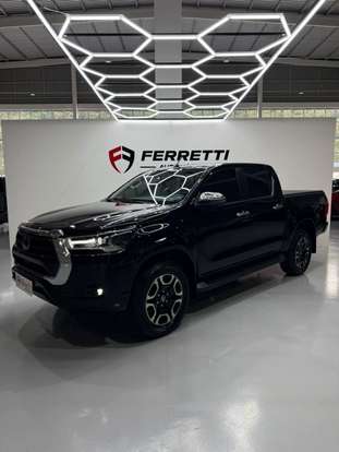 TOYOTA-HILUX-2021