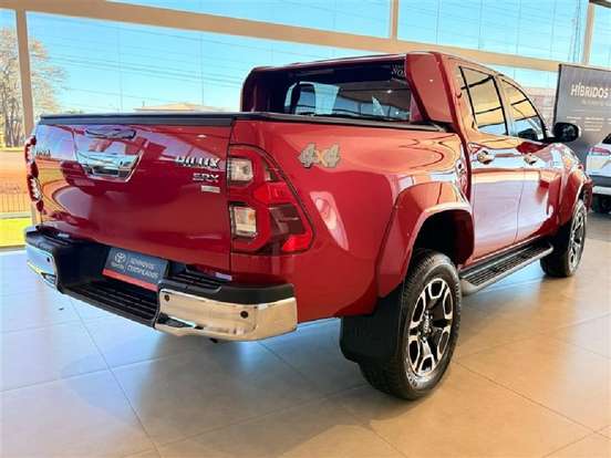 TOYOTA-HILUX-2024