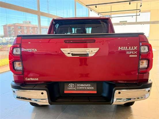 TOYOTA-HILUX-2024