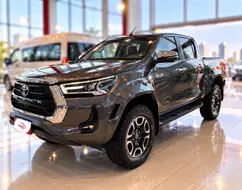 TOYOTA HILUX 2.8 D-4D TURBO DIESEL CD SRX PLUS 4X4 AUTOMÁTICO TOYOTA HILUX 2.8 D-4D TURBO DIESEL CD SRX PLUS 4X4 AUTOMÁTICO