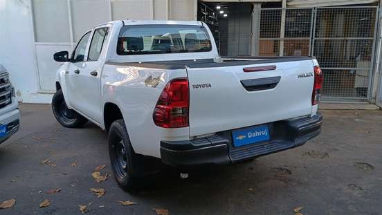 TOYOTA-HILUX-2024