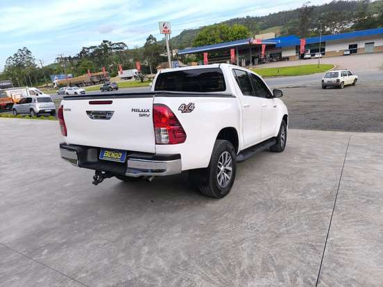 TOYOTA-HILUX-2.8 SRV 4X4 CD 16V DIESEL 4P AUTOMÁTICO TOYOTA-HILUX-2018