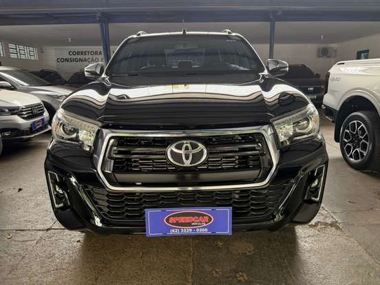 TOYOTA-HILUX-2019