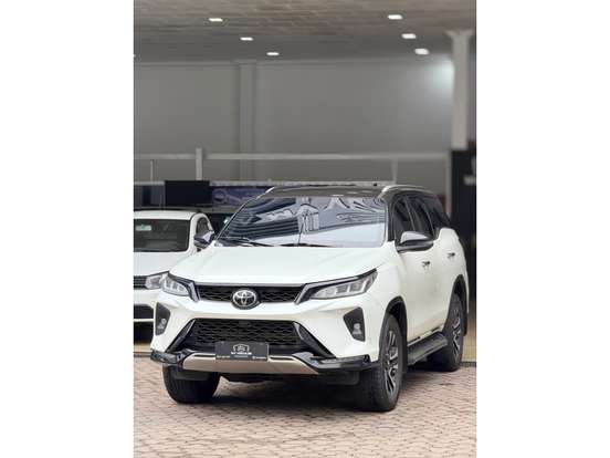 TOYOTA-HILUX-2019