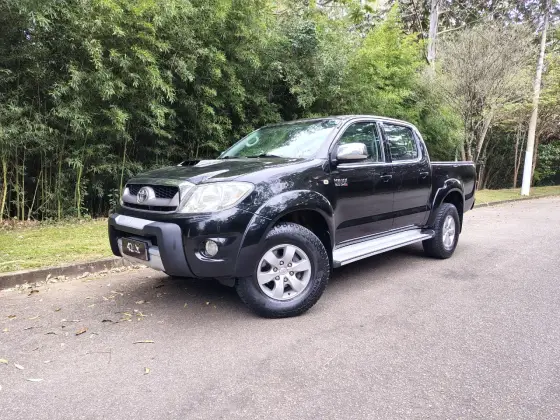 TOYOTA HILUX 3.0 SRV 4X2 CD 16V TURBO INTERCOOLER DIESEL 4P MANUAL
