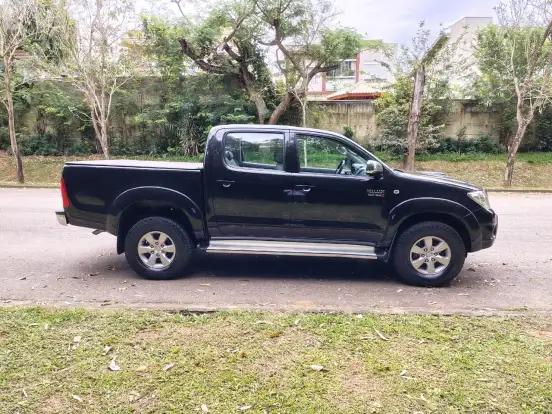 TOYOTA-HILUX-3.0 SRV 4X2 CD 16V TURBO INTERCOOLER DIESEL 4P MANUAL TOYOTA-HILUX-2009