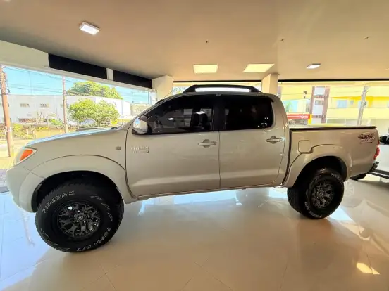 TOYOTA-HILUX-2008