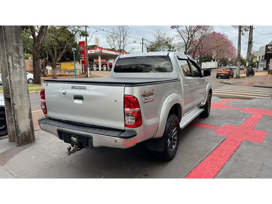 TOYOTA-HILUX-2014
