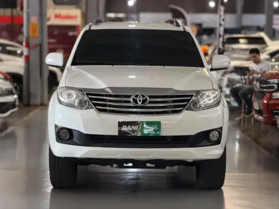 TOYOTA-HILUX SW4-2.7 SR 4X2 16V FLEX 4P MANUAL TOYOTA-HILUX SW4-2013
