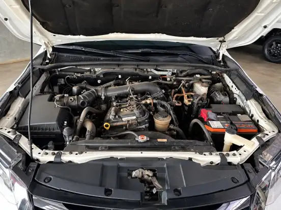 TOYOTA-HILUX SW4-2018