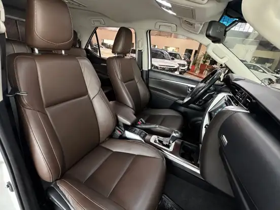 TOYOTA-HILUX SW4-2018