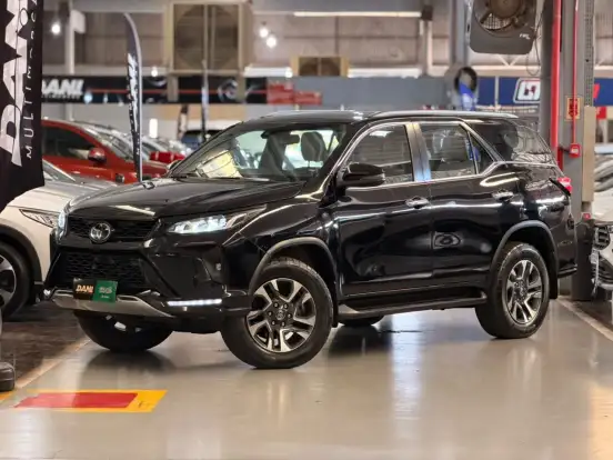 TOYOTA-HILUX SW4-2022