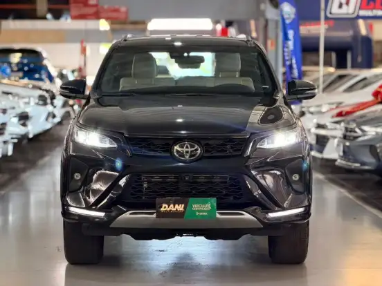 TOYOTA-HILUX SW4-2022