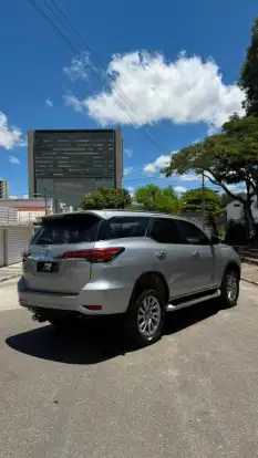 TOYOTA-HILUX SW4-2021