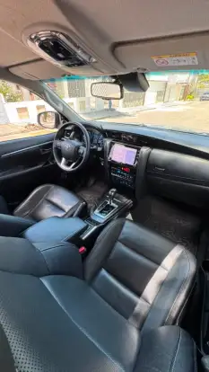 TOYOTA-HILUX SW4-2.8 D-4D TURBO DIESEL SRX 7L 4X4 AUTOMÁTICO TOYOTA-HILUX SW4-2021