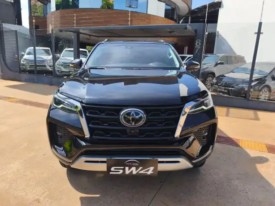 TOYOTA-HILUX SW4-2.8 D-4D TURBO DIESEL SRX 7L 4X4 AUTOMÁTICO TOYOTA-HILUX SW4-2021