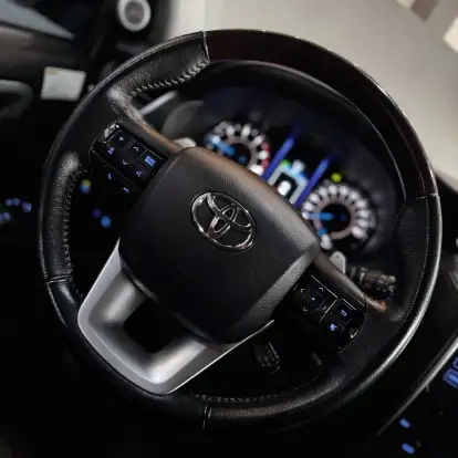 TOYOTA-HILUX SW4-2018