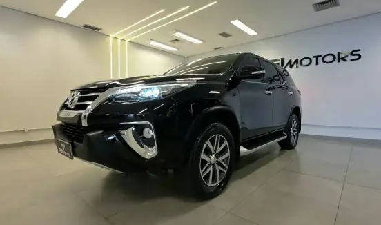 TOYOTA-HILUX SW4-2016