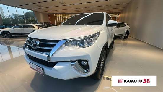 TOYOTA-HILUX SW4-2020