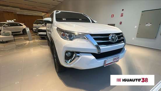 TOYOTA-HILUX SW4-2.7 SRV 7 LUGARES 4X2 16V FLEX 4P AUTOMÁTICO TOYOTA-HILUX SW4-2020