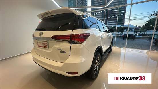 TOYOTA-HILUX SW4-2020