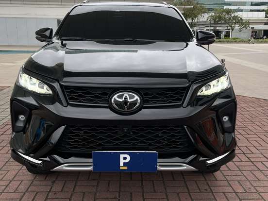 TOYOTA-HILUX SW4-2.8 D-4D TURBO DIESEL DIAMOND 7L 4X4 AUTOMÁTICO TOYOTA-HILUX SW4-2022