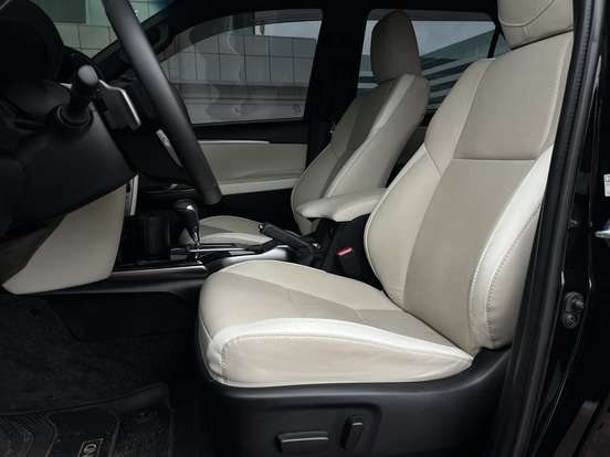 TOYOTA-HILUX SW4-2022