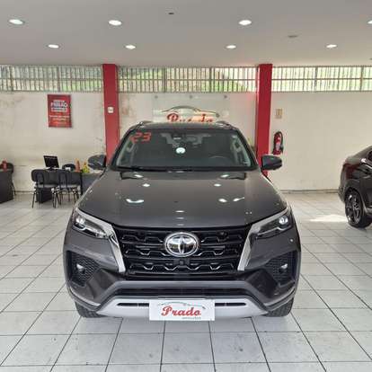 TOYOTA-HILUX SW4-2023