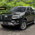 TOYOTA HILUX SW4 2.8 D-4D TURBO DIESEL SRX 7L 4X4 AUTOMÁTICO TOYOTA HILUX SW4 2.8 D-4D TURBO DIESEL SRX 7L 4X4 AUTOMÁTICO